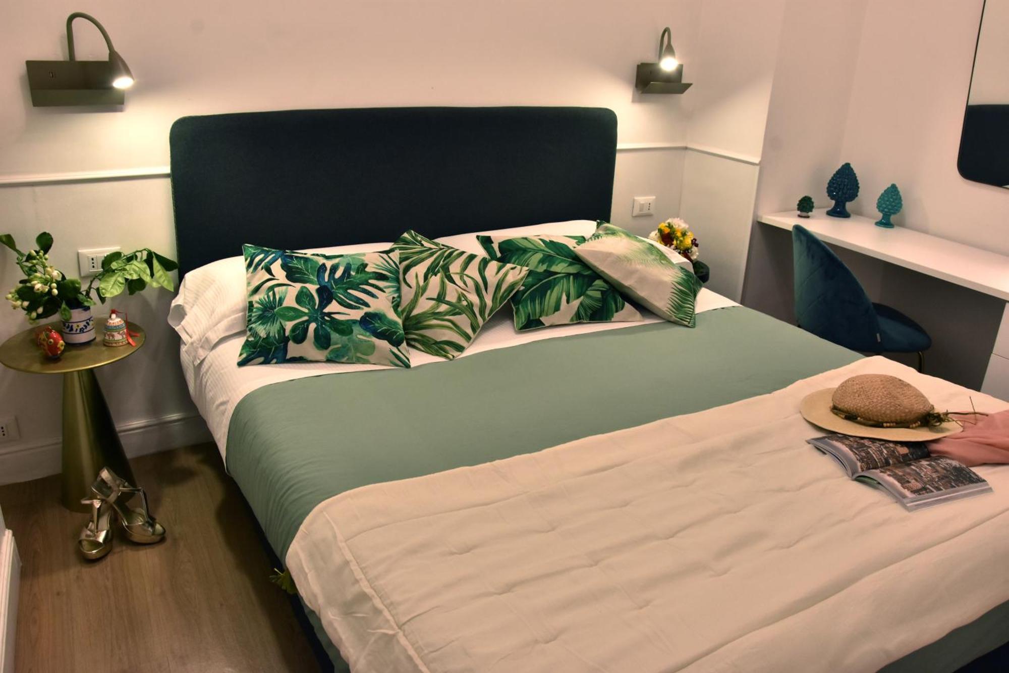 Gloden House Apartments Taormina Bagian luar foto