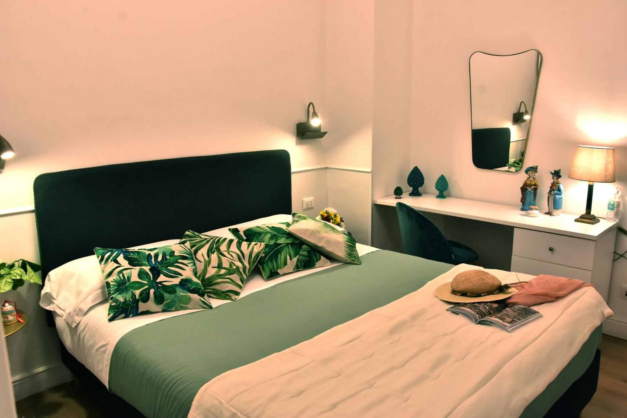 Gloden House Apartments Taormina Bagian luar foto